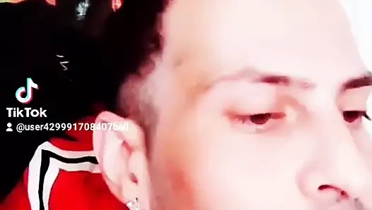 Burada seks filmleri shoni ile ilgili birçok başka