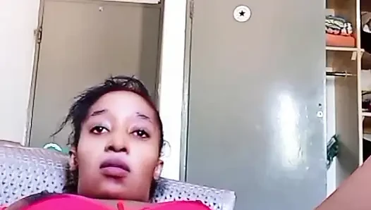 Keşke bana daha yakın olsan