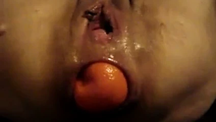 lizzy 3 ORANGE AssHole