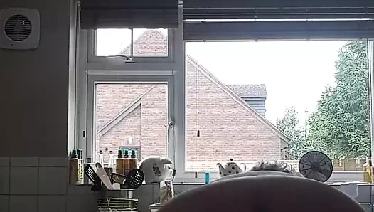 Beyaz sussies ve bir serseri bugün mutfakta!