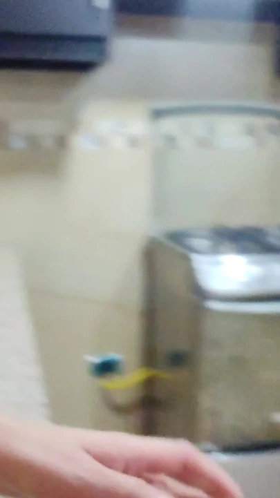 Büyük memeli tombul evde sikişiyor | Klip 3