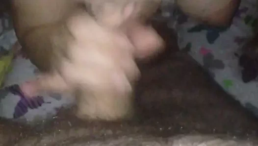 Karım 2 boşalmak için çalışıyor