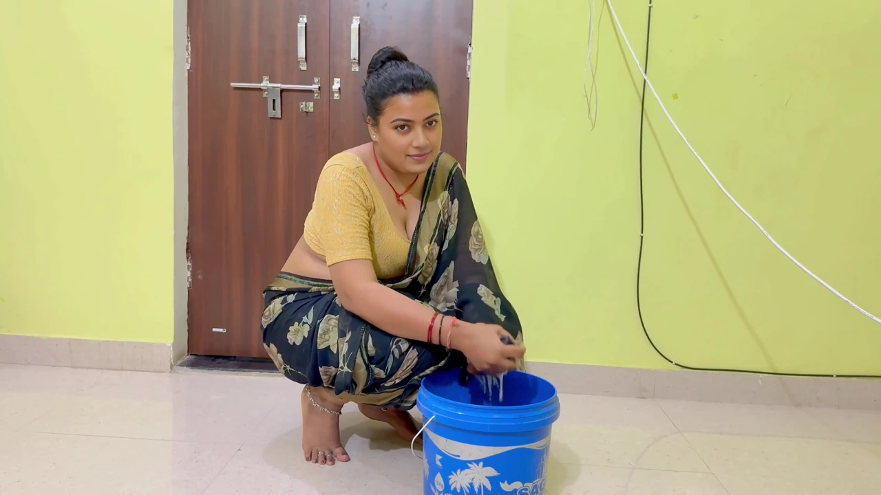 Kam wali bai landlord Affair 2 – Big Boobs Indian Maid fucked by Big dick Malik For Extra Pay Full Hindi Viral Video