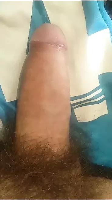 Çok büyük penisli genç Kolombiyalı porno