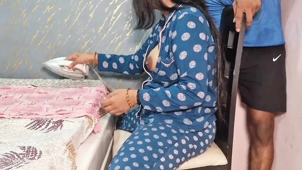 Big Boobs Indian MILF woman got her pussy fucked by stepson