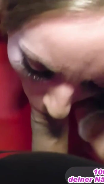 Незабываемый момент из "Немецкие худенькие подростки на любительской вечеринке с групповым сексом"