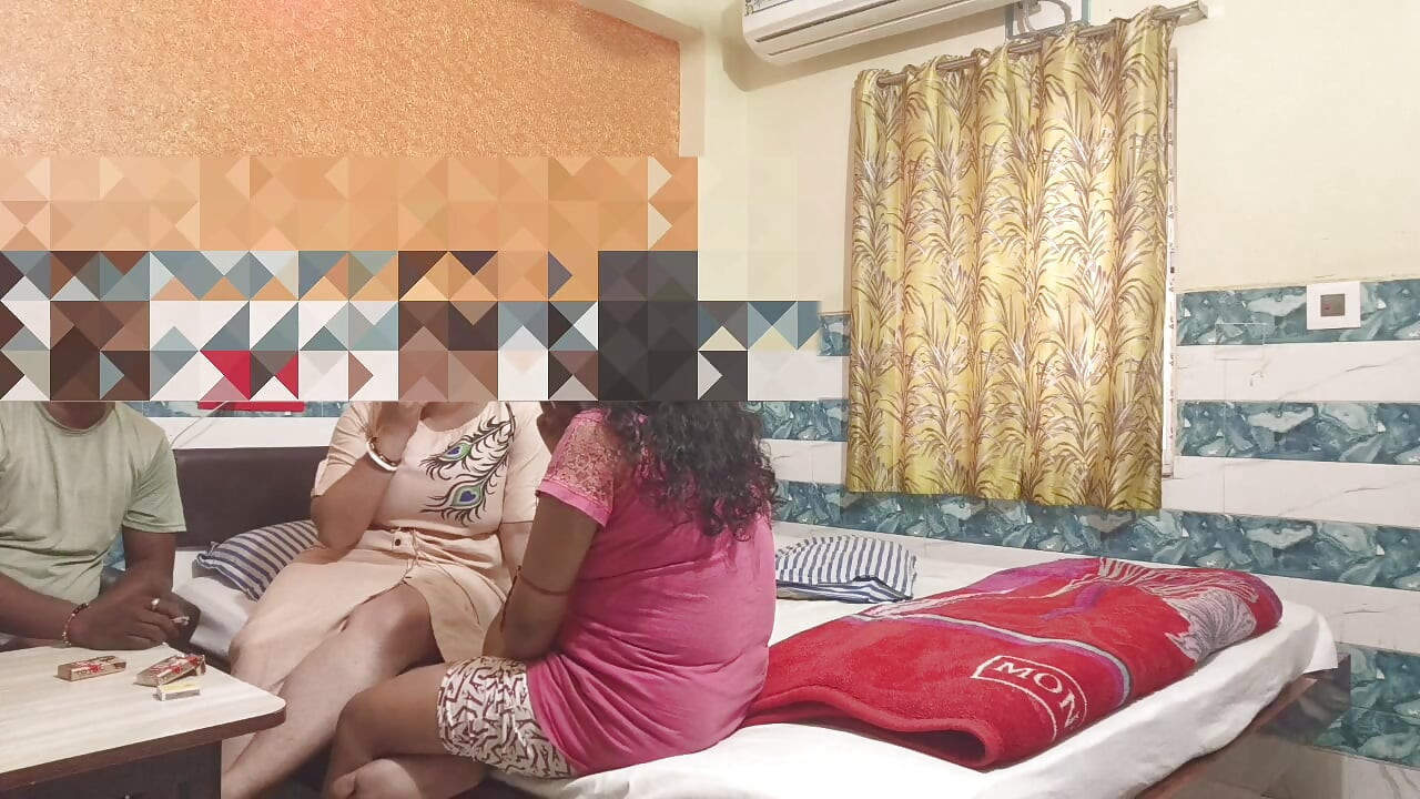 Digha Hotel'de iki kız arkadaşla tam eğlence