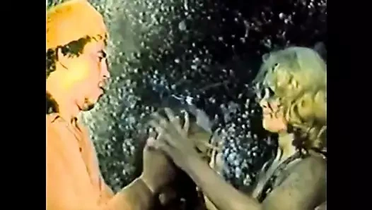 sexiana jones'un maceraları ve o'nun hikayesi. köle kadınlar bölüm 1