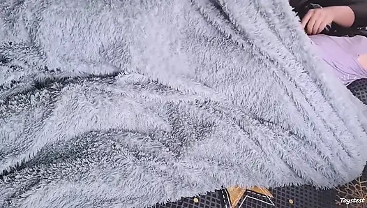 Boyut Maddedir! Minyon Azgın Üvey Kız Kardeş Daha Büyük Seviyor