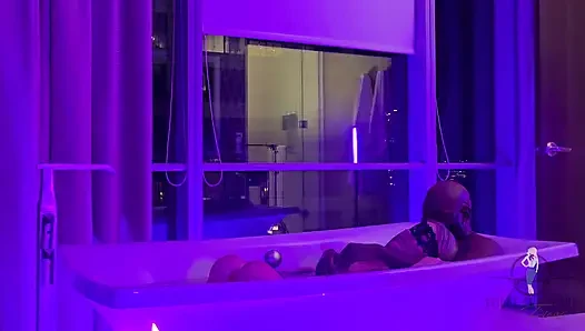 Some Seduction in the Tub
