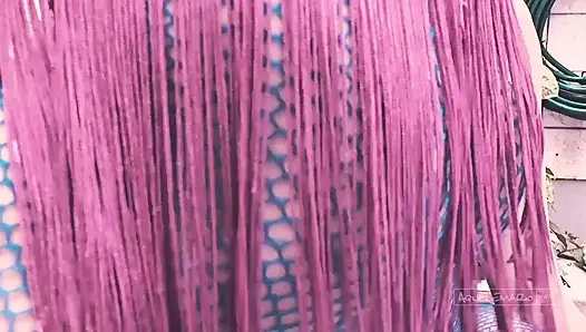 Çift Carnival'da tanıştı ve ilk virajda seks yaptı