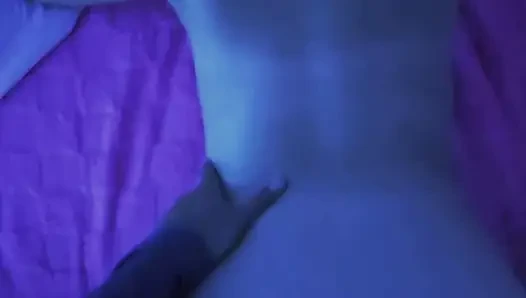 Seksi orta yaşlı seksi kadın sakso çekiyor ve domalıyor