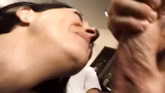 Anal üçlü ile esmer ev hanımı