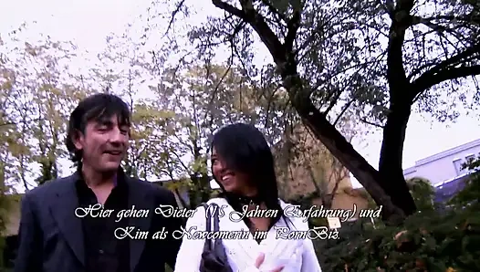 Asyalı Genç Kız Kaslı Adamlar Tarafından Çifte Sikiliyor