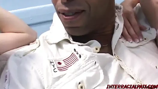 Tawnie ve Tommie onları kimin yetiştirdiği merak ediyor