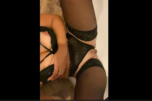 Milfycalla- çiş çok lezzetli