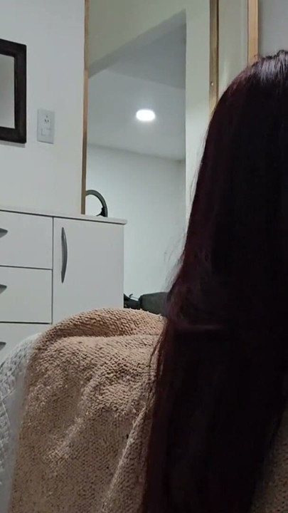 joven argentina paga el hospedaje con sexo | Klip 2