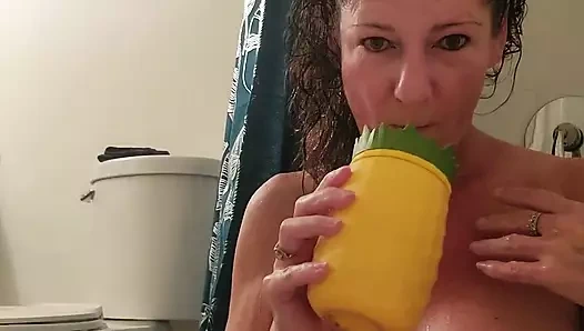 Gerçek amatör azgın orta yaşlı seksi kadın barhtub oyunu