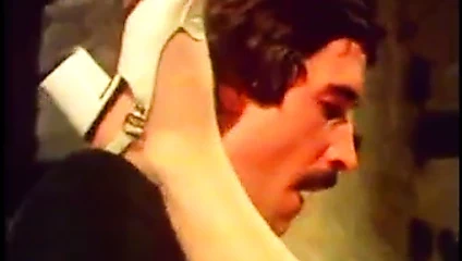 İlk gecede herkes gelini becersin!