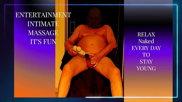 Penis ve vücut masajını içeren birinci sınıf eğlence