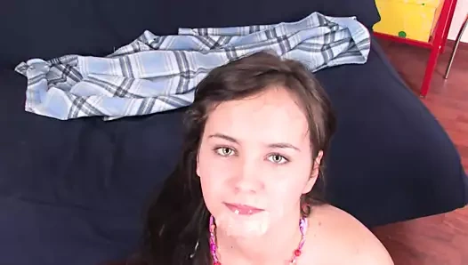 Dik ukrainian genç gets becerdin tarafından iki dik Rus Çıtçıt