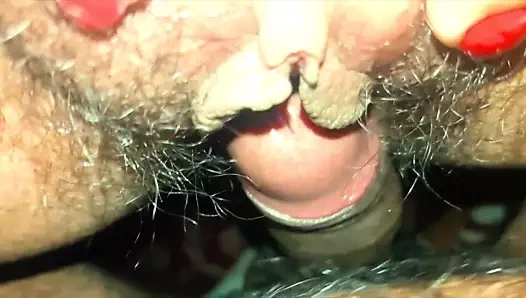 Erkek arkadaşım amımı kızdırmayı seviyor, bu beni çok azgın yapıyor