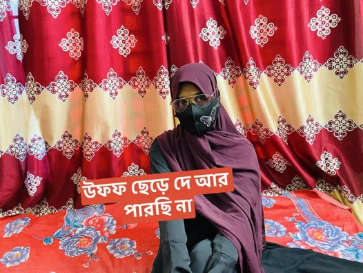 Ateşli seksi liseli en iyi arkadaşımı siktim eve büyük yarakla sikişiyor