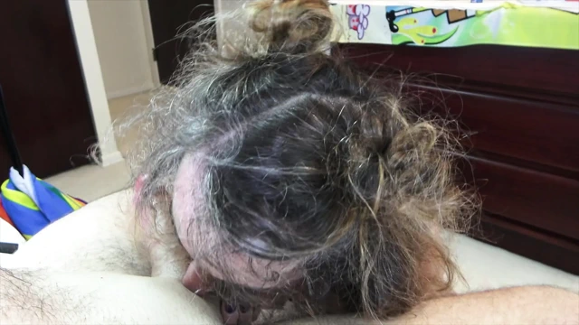 Suzy Wylde patronmuş gibi davranıyor evet, tamam Suzy