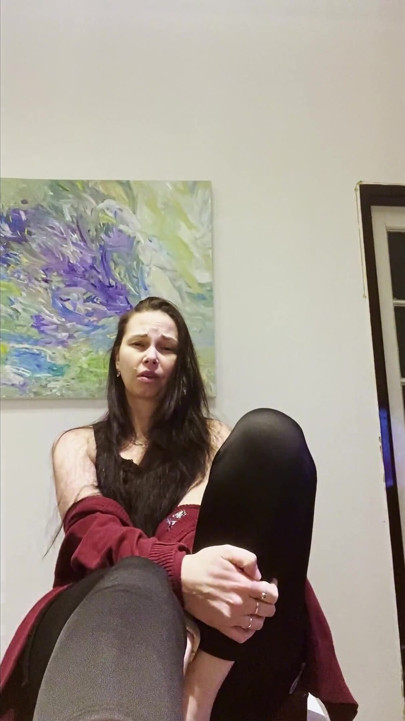 Yogadan sonra terli ayak toynağı çoraplarımı kokla ve yala