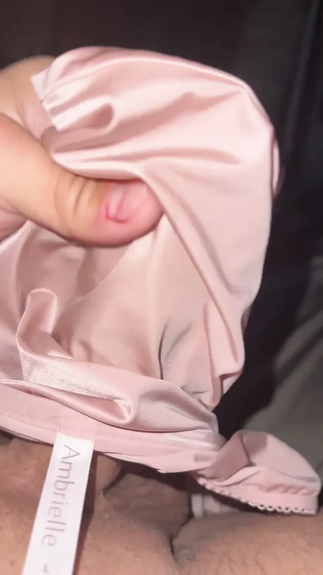 Saten pembe külot ezme