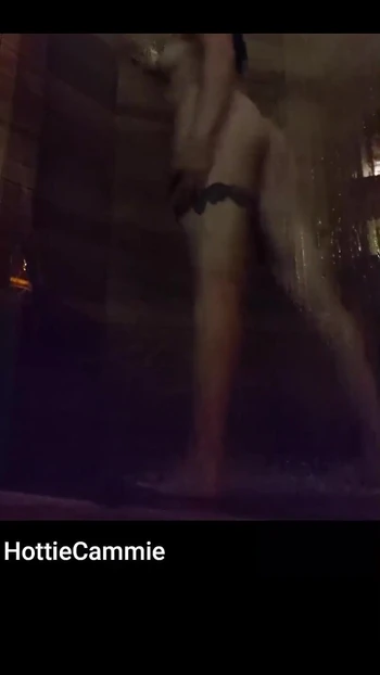 Запись моего свидания с Tinder в душе