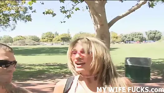 Karının sert bir horoz almasını izlemeyi seveceksin