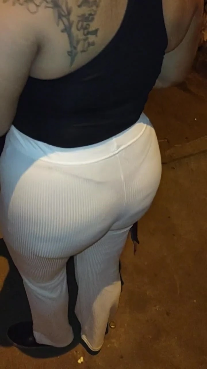 मुझे सड़क पर परिपक्व रंडी मिलती है