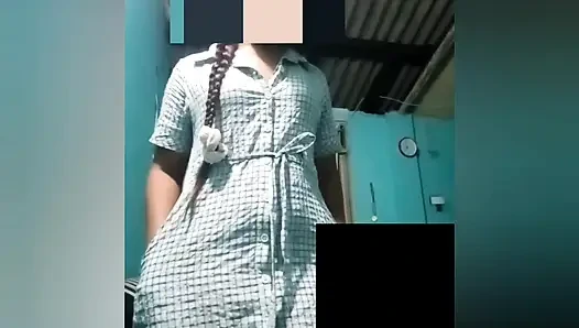 Arkadaşımla seksi görüntülü görüşme wtsup çağrısı ve puaay ve tam çıplak mallylu karısını parmaklıyor