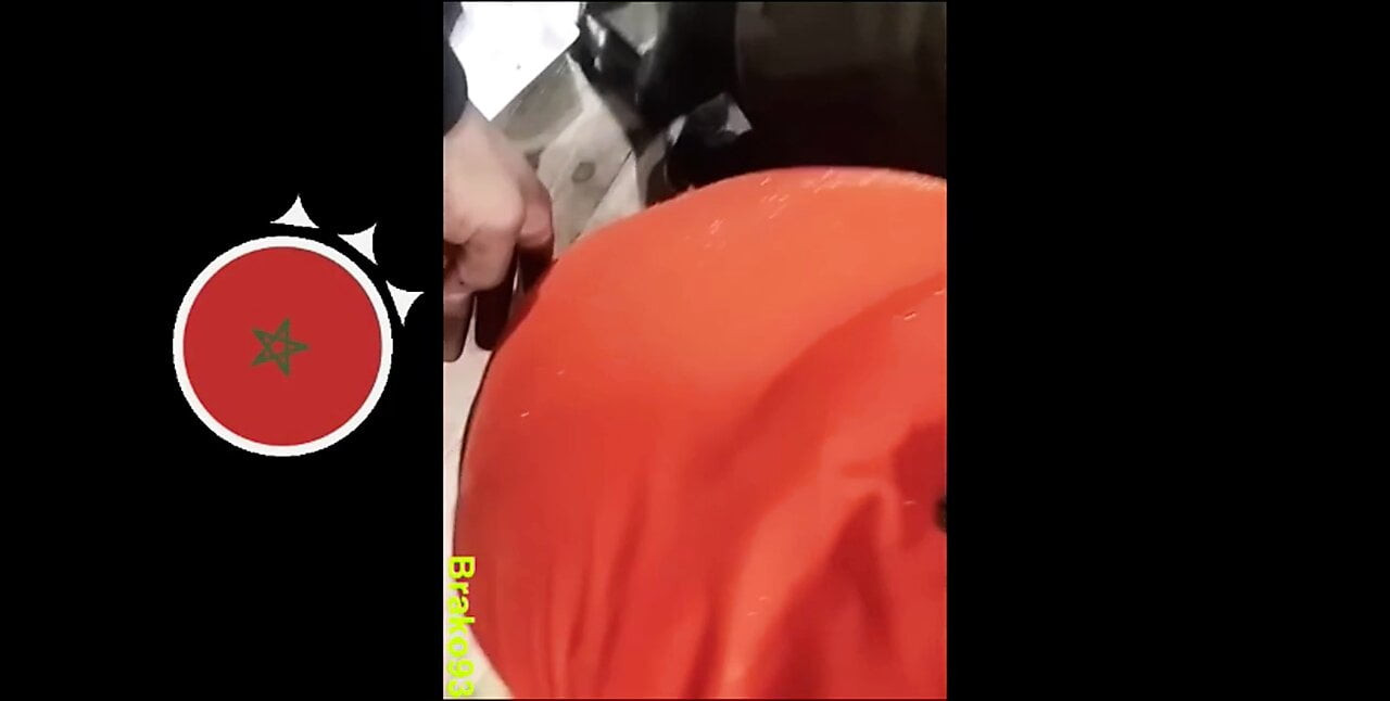 HijaBigAss touch