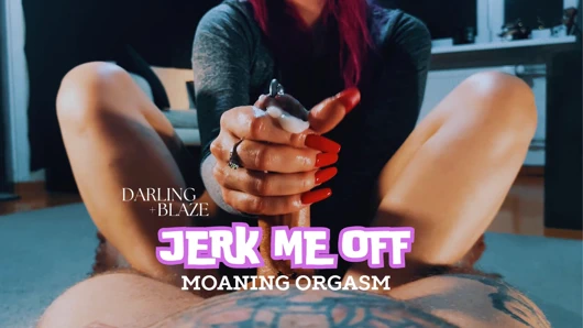 Mastürbasyon yaparken beni inletiyor - büyük boşalma ve gerçek amatör orgazm