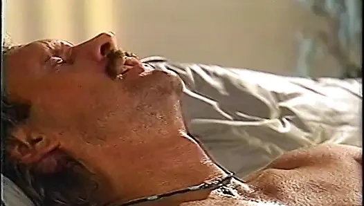 Vahşi amcık sürtükler edepsiz xxx sikişinde sert çığlık atıyor