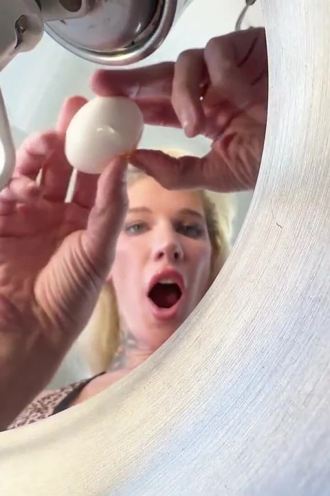 Trans deves gurme 2 - poundcake - solo anal ve büyük bir boşalma