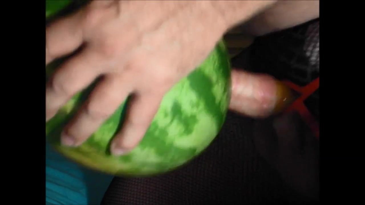Melone sikişiyor