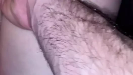 Bayan stokes bir yumruk alır