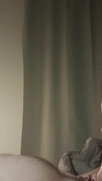 Эпический момент из "Соседка показывает свои минетные навыки"