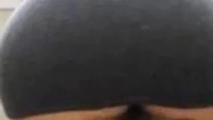 Kik büyük göt gösterisi