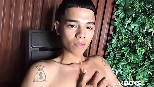 Sevimli Dante Maravilla - elle muamele oyuncu seçmeleri