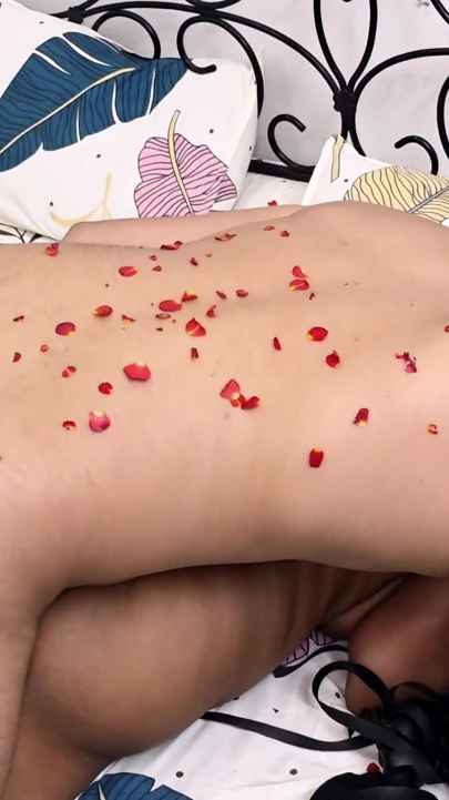 Hintli Asyalı desi ateşli samimi aşk fantezisi seks videosu | Klip 3