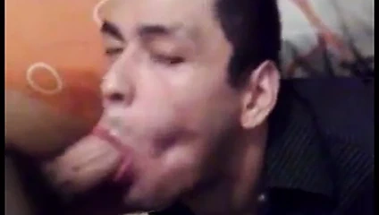 yeme boşalmak itibaren iki musluklar