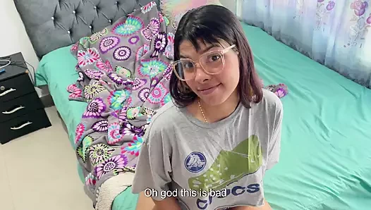 Eminim üvey kız kardeşimle taş, kağıt veya makasla lezzetli bir sikiş, üvey kız kardeşim oynamayı kaybediyor ve sonunda onun sıkı amını sikiyorum