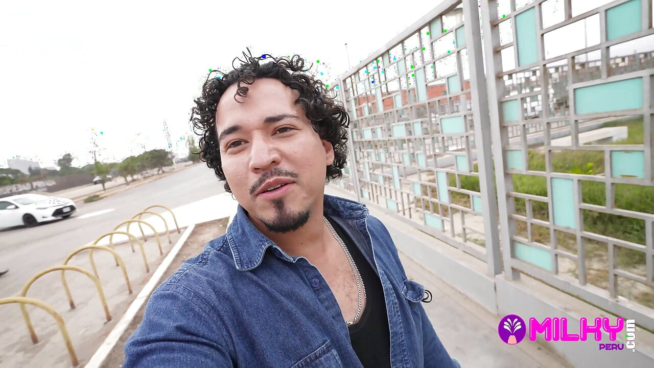 Youtuber Luisito Tefornica Kari Love'ın büyük götünü açıyor... Korkunç Rahatsız Edici Gerçek