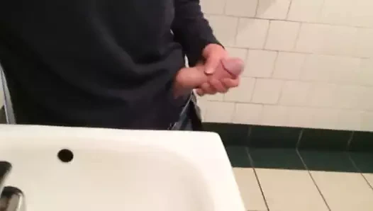 Umumi banyo, kapıyı aç!