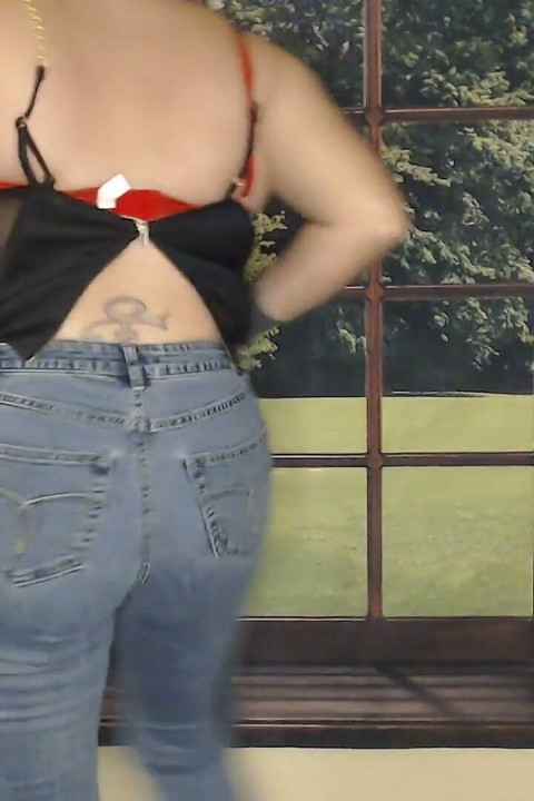 To Chubby for Tight Jeans Struggle