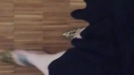 Leo topuklu ayakkabılarımı seviyorum